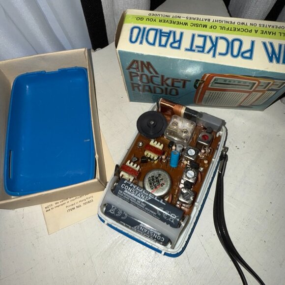 TESTED Vintage AM Transistor Solid State Handheld Radio Blue WORKING Clean - Picture 7 of 13